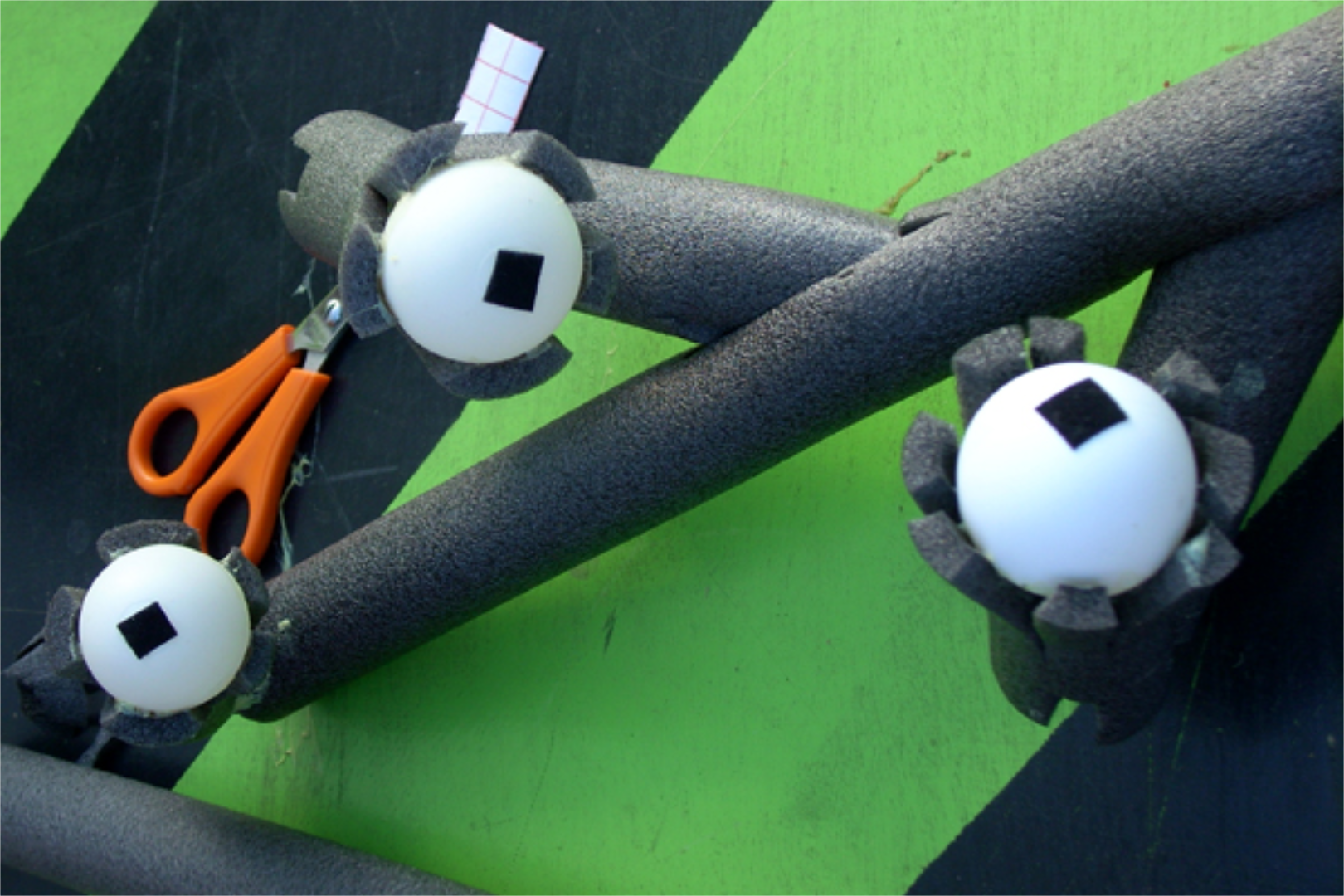 Os Extraterrestres · Oficina de construção e manipulação de marionetas